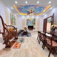 Siêu Phẩm Nhà Đẹp 42M2 7 Tầng, Cách Mặt Phố Lớn Chỉ 5M, Hoàng Quốc Việt, Võ Chí Công, Chỉ 8,9 Tỷ