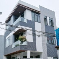 Bán Nhà Huỳnh Văn Bánh, Phú Nhuận.diện Tích72M2 Có Thang Máy Và Nội Thất Italia Liên Hệ: 0938346203