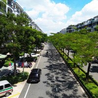 Cho Thuê Văn Phòng Full Nội Thất Vạn Phúc City Giá 8 Triệu/Tháng