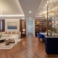 Bán Căn Hộ 142M2 Cách Cầu Giấy 10 Phút Di Chuyển, Giá 45 Tr/M2, Thanh Toán 1,5 Tỷ Đến Khi Nhận Nhà