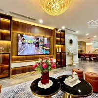 Chính Chủ Bán Căn C3- Golden Place - 54 Lê Văn Lương 122M 3 Ngủ Bc Đông Nam Full Cao Cấp