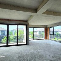 Biệt Thự View Sông 571M2, Sau Lưng Nhà Là Kênh Đào, Compound Kế Bên Du Thuyền, 46 Triệu/M2, Giá Gốc Cđt