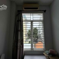 2 Phòng Ngủ Có Tolet Riêng Mặt Tiền Trần Não. View Lm81