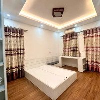 Hàng Hiếm Nhà 40M2 - Ngọc Thuỵ, Long Biên, 5'' Ra Cầu Long Biên, Ô Tô Đỗ Cửa, Giá Nhỉnh 6 Tỷ