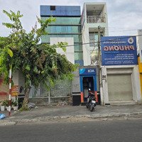 Toà Building 55 Triệu Cạnh Ngã 6 Chùa Bà