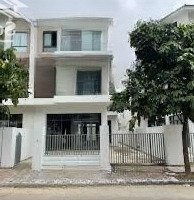 Bán Nhanh Căn Biệt Thự 200M2, Hướng Đông Nam, Giá Bán 24 Tỷ, Cạnh Công Viên, Xây 3.5 Tầng