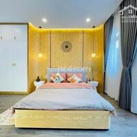 Chủ định cư. Bán gấp nhà HXH khu Bàu Cát. 4.5x20m. Nhà đẹp 4 Tầng. Giá 10.5 tỷ