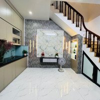 Bán Nhà Phố Minh Khai 28M2, Gần Ô Tô, Gần Phố, Nhà Đẹp Ở Ngay, Chỉ Nhỉnh 2 Tỷ