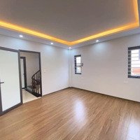 32 Triệu Thuê Dc Ngay Biệt Thự An Hưng 240M2, Chia Nhiều Phòng, Sẵn Điều Hòa, Ngay Gần Công Viên