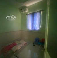 Cho Thuê Nhà 1 Trệt 1 Lầu 200M2 , Gồm 4 Phòng Ngủ, 2 Tolet, Sân Để Oto .