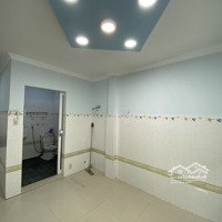 Lạc Long Quân.p9.Ngang 5.5X18M... 3 Phòng Ngủ 2 Vệ Sinhgiá 20 Triệu