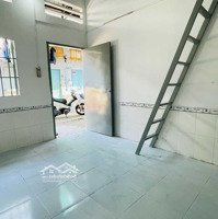 Phòng Trọ Giá Rẻ Gác Cao Cực Thoáng Ở Đình Phong Phú, Quận 9