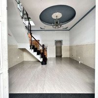 Nhà 1 Lầu. 50M2. Ngang 5M. 2 Phòng Ngủ Có Sân Thượng, 2 Máy Lạnh. Giá 10 Triệu