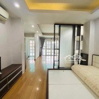 Cho Thuê Nhà Sư Vạn Hạnh, P12, Quận 10,Diện Tích7*15 - Trệt 3 Lầu