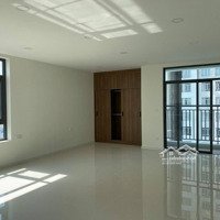 Cho Thuê Officetel 48M2 Central Premium Q8 Vừa Ở Văn Phòng Cty - Nội Thất Cơ Bản Gía 8 Triệu/Tháng