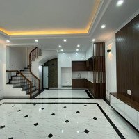 Chính Chủ Bán Nhà Phố Dương Văn Bé Hai Bà Trưng Hà Nộidiện Tích30M *5 T Liên Hệ: 0962 552279