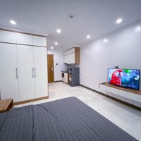 Tòa Nhà Apartment Lạc Long Quân, 65M2, 7 Tầng,Mặt Tiền4.5M Thang Máy Chỉ 17.6 Tỷ, Ngõ Ô Tô Thông