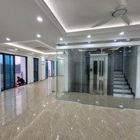 Cho Thuê Văn Phòng Khu Vực Goldmark City Đẹp 150M2 Đã Chia Làm 2 Phòng Rồi Về Chỉ Việc Hoạt Động