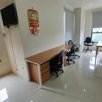 Cho Thuê Officetel 35M2 Tại Garden Gate (Phú Nhuận) Căn Góc Thoáng Mát + Nhiều Ánh Sáng + Full Nt