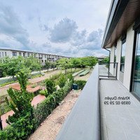 Biệt Thự Waterpoint 300M2 View Kênh Mát Mẻ Gần Sông