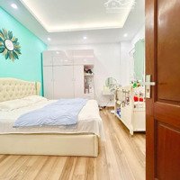 Cực Hiếm ! Nhỉnh 6 Tỷ Có Ngay Nhà Lô Góc 2 Thoáng , 37M2X5T ,Ngõ 79 Cầu Giấy ,Ngõ Thông , Gần Ô Tô.