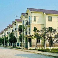 Chính Chủ Cần Bán Căn Biệt Thự 3 Tầng Siêu Đẹpdiện Tích135M2 Trung Tâm Kđt Centa City Giá Chỉ 7, X Tỷ