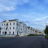 Bán Gấp Biệt Thự Đối Diện Hồ Điều Hòa Dự Án Eco City Premia, Giá Bán 13,1 Tỷ. Duy Nhất Tháng 11/2023