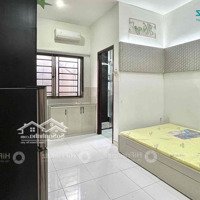 Cho Thuê Phòng Studio Full Nội Thất - Mặt Tiền Đường - Trung Tâm Q5.