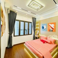 Siêu Phẩm Hai Bà Trưng! Nhà 559 Kim Ngưu, Gần Time City, 37/40M2*5T Chỉ 5 Tỷ 5 (Có Bớt) 0916185522