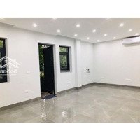 Cho Thuê Văn Phòng 450M2 Tại Vũ Đình Tụng Long Biên