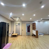 Cần Bán Gấp Căn Hộ Oriental Plaza, Âu Cơ, Tân Phú, 106M2, 3 Phòng Ngủ Giá Bán 3.4 Tỷ. Liên Hệ: 0932 248 238