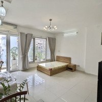 Phòng Ban Công -Thang Máy - 35M2 - Full Nội Thất-Hẻm Oto An Ninh