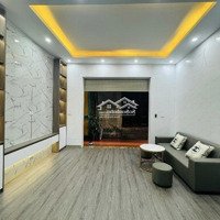 Bán Nhà Vĩnh Hưng 30M2 5 Tầng Nội Thất Đẹp