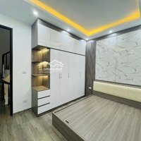 Bán Nhà Vĩnh Hưng 30M2 5 Tầng Nội Thất Đẹp