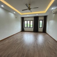 Cho Thuê Văn Phòng Ngã Tư Vạn Phúc- Tố Hữu, 70 M2/Tầng, Chia 2 Phòng