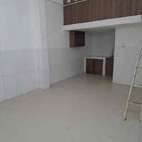 Phòng Trọ 25M 2 Triệu4 Có Gác Rộng Có Thang Máy Ngay Lê Văn Lương