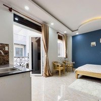 Cho Thuê Căn Hộ Có Balcony Cửa Sổ , Toà Nhà Có Thang Máy ,Đường Cách Mạng Tháng 8 Q10