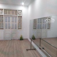 Cho Thuê Nhà Nguyên Căn Phố Nguyên Hồng - Đống Đa - Hà Nội Diện Tích: 60M2 X 5 Tầng; Mt: 5,5M Giá 38 Triệu/Th