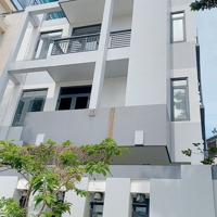 Cho Thuê Villa Trung Tâm Đảo Kim Cương, Q2, 800M2 Sd, Giá 55 Triệu