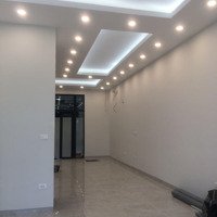 Tôi Cần Bán Căn Shophouse, Vị Trí Đẹp, Đối Diện 2 Toà Chung Cư. Giá Rất Tốt