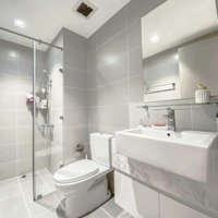 Cho Thuê Chung Cư Orienta Plaza,Diện Tích105M2, 3 Phòng Ngủ Giá Bán 12 Triệu .Lh Em Ngọc Xem Nhà *** 0931177816