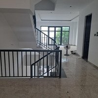 Cho Thuê Nguyên Căn Shophouse Pg17 - Khu Vincom Quảng Trị Mặt Tiền Đường Phú Gia 1.