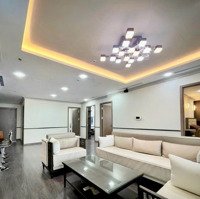 Chủ Đi Định Cư Nước Ngoài Gửi Bán 4 Phòng Ngủ- 155 M2 - Vinhome Central Park Diện Tích Rộng Liên Hệ: 0933333133