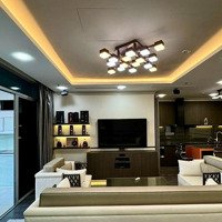 Chủ Đi Định Cư Nước Ngoài Gửi Bán 4 Phòng Ngủ- 155 M2 - Vinhome Central Park Diện Tích Rộng Liên Hệ: 0933333133