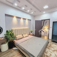 6 Tỷ- Cầu Giấy- 36M2- 5 Tầng- Nhà Mới Đẹp Ở Ngay- 3 Ngủ- Giá Bán 6 Tỷ