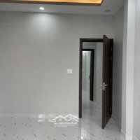 Nhà Bán Lạc Long Quân - 4M X 11M - 2 Tầng - Nhà Đẹp Full Nt - Giá Bán 5.2 Tỷ