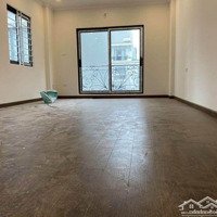 Nhà Thạch Bàn Long Biên 37M2X5 Tầng Giá Bán 4 Tỷ, Cách 20M Ra Đường Ô Tô Tránh Có Vỉa Hè Đỗ Ngày Đêm