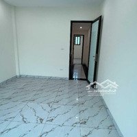 Cc Bán Nhà Ngay Chợ Đồng Nhân 4T*(35M2) - Giá Nhỉnh 3Tỷ - Giáp Trạm Bơm Tổ 13 Yên Nghĩa