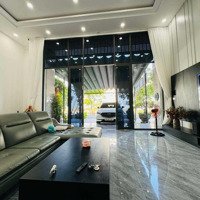 Bán Nhà Đẹp Tại Trung Tâm Nha Trang, Vỉa Hè Rộng, Đường 16M Giá Chỉ 5 Tỷ 2 Quá Rẻ