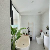 Chính Chủ Bán 2 Phòng Ngủ95M2 View Parorama Biển, Tp Hạ Long, Hồ, Hoàng Hôn Full Nội Thất Cao Cấp Nhất Tòa